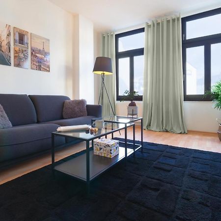 Ruhige Wohnung In Zentraler Lage - Quiet Flat In A Central Location マクデブルク エクステリア 写真