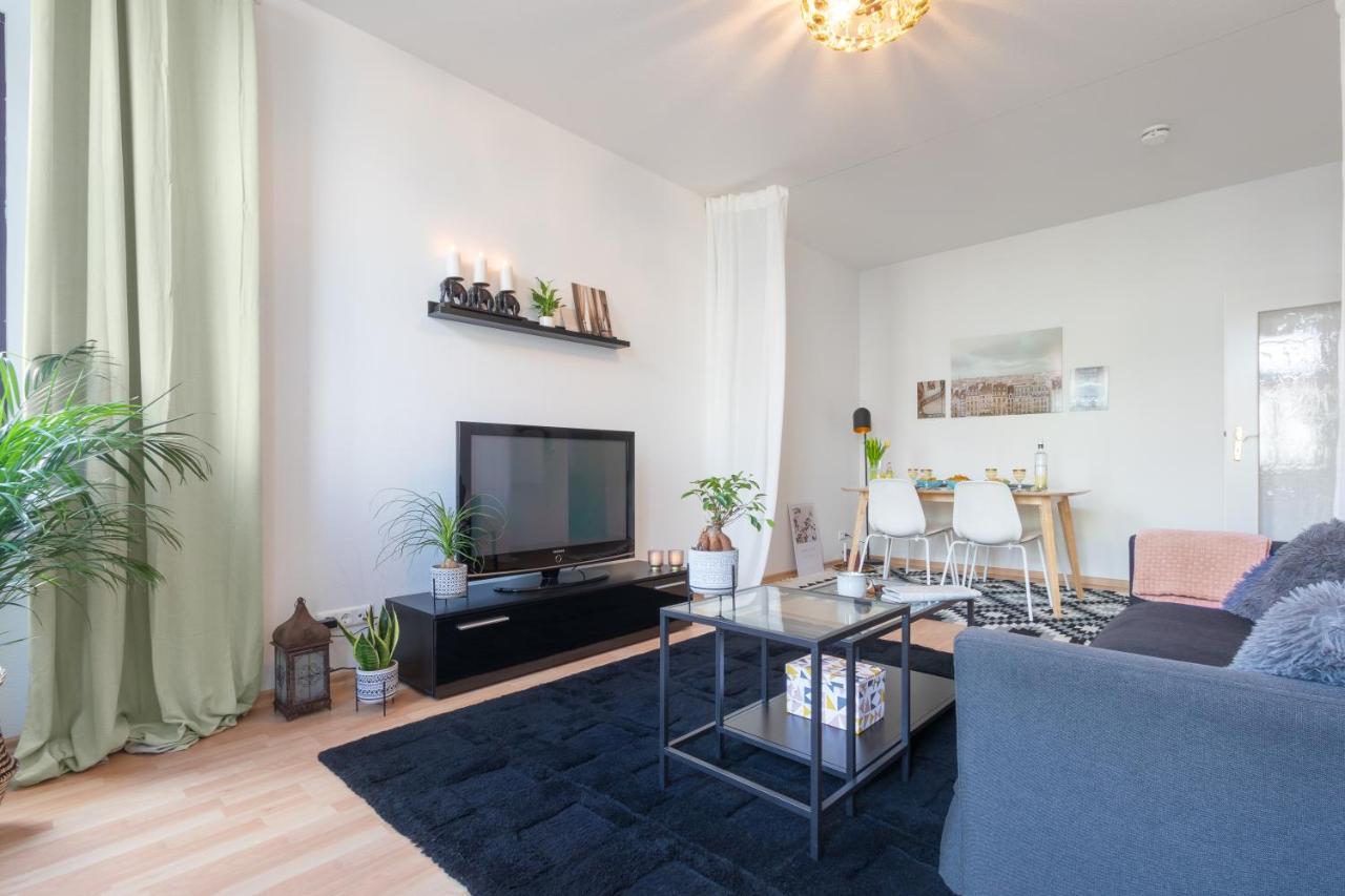 Ruhige Wohnung In Zentraler Lage - Quiet Flat In A Central Location マクデブルク エクステリア 写真